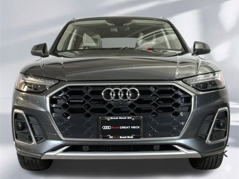 Used 2023 Audi Q5 2.0T Prestige w/ Prestige Package image 24