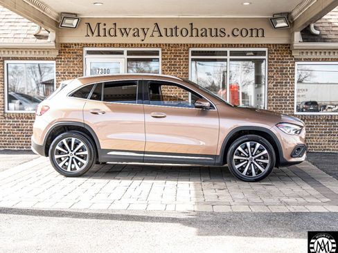 Used 2021 Mercedes-Benz GLA 250 w/ Premium Package image 14