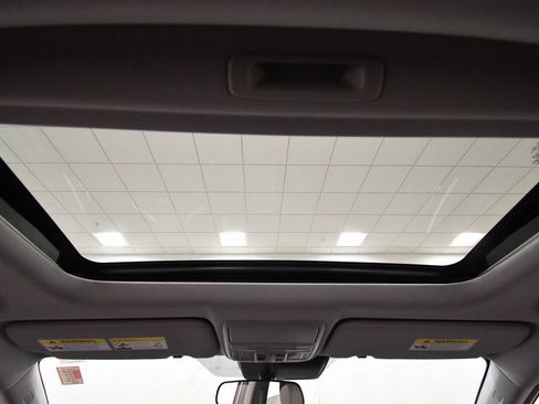 Used 2020 Honda CR-V EX image 16