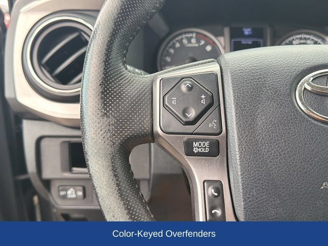Used 2018 Toyota Tacoma SR5 AWD/4WD image 23