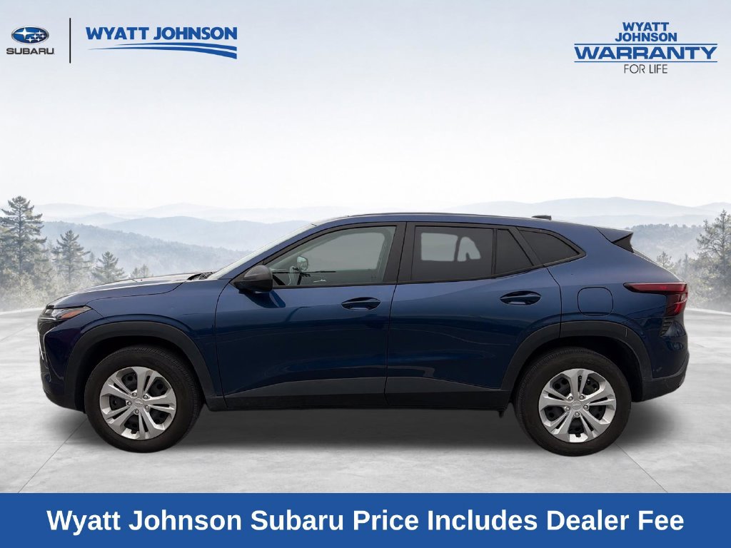 Used 2024 Chevrolet Trax LS FWD image 4