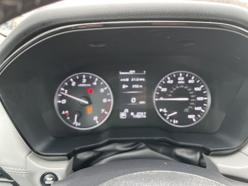 Used 2025 Subaru Outback Premium image 32