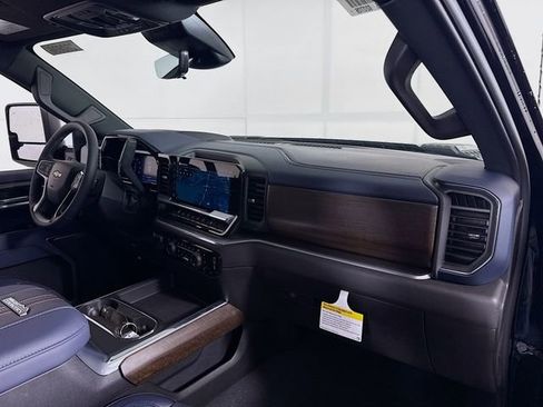 New 2026 Chevrolet Silverado 3500 High Country w/ High Country Premium Package AWD/4WD image 32