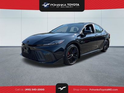 Used 2025 Toyota Camry SE w/ Multimedia Upgrade Package