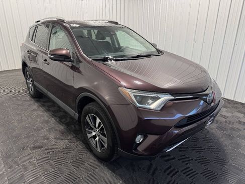 Used 2016 Toyota RAV4 XLE w/ Convenience Package AWD/4WD image 2