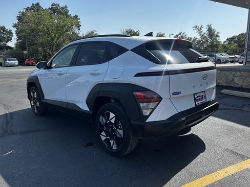 Used 2025 Hyundai Kona SEL AWD/4WD image 6