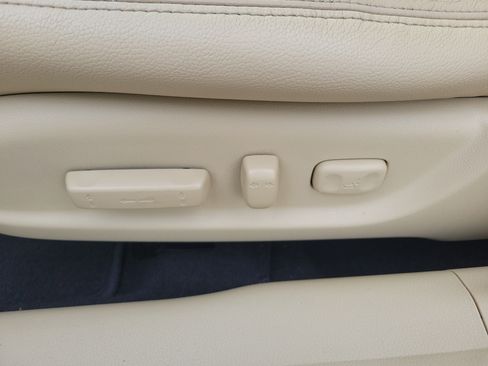 Used 2012 Honda Crosstour EX-L image 23