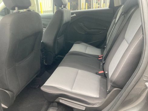 Used 2019 Ford Escape SE AWD/4WD image 32
