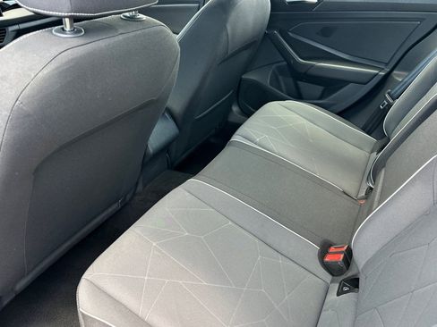 Used 2025 Volkswagen Jetta Sport FWD image 12