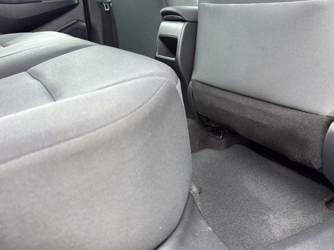 Used 2021 Toyota Corolla LE image 26