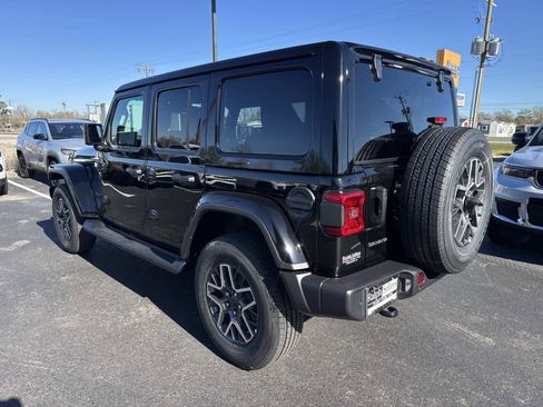 New 2026 Jeep Wrangler Unlimited Sahara image 4