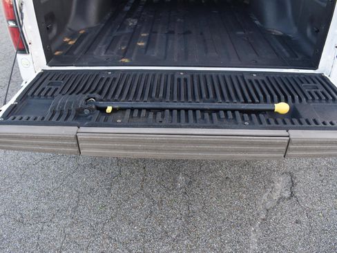 Used 2013 Ford F150 King Ranch w/ King Ranch Luxury Pkg image 19