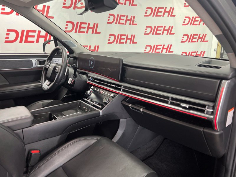 Used 2026 Hyundai Santa Fe Limited AWD/4WD image 14