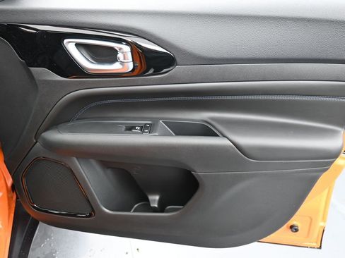 New 2026 Jeep Compass Limited image 16