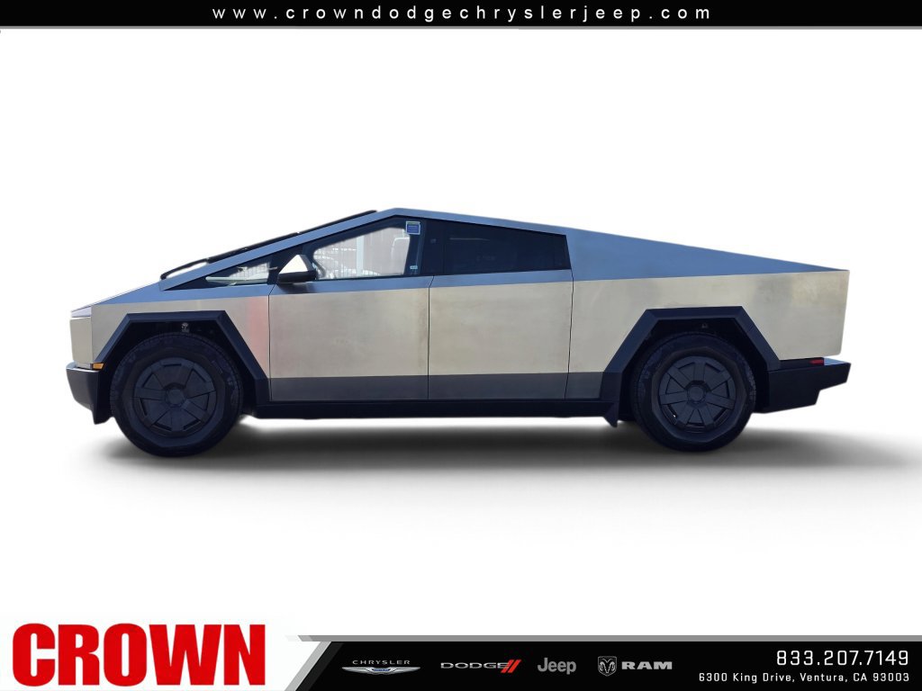 Used 2024 Tesla Cybertruck AWD Crew Cab image 15