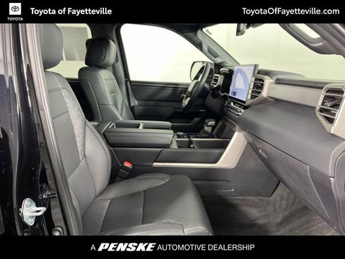 Certified 2025 Toyota Tundra Limited AWD/4WD image 8