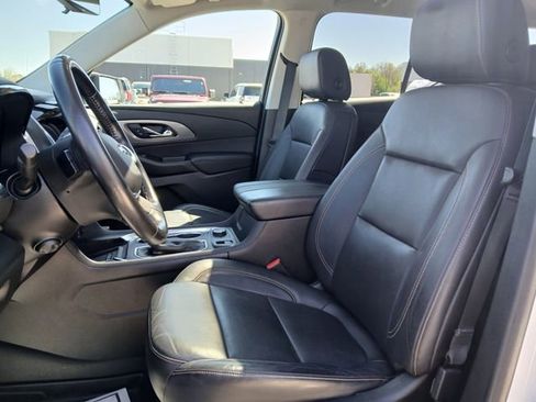 Used 2021 Chevrolet Traverse Premier w/ Redline Edition AWD/4WD image 10