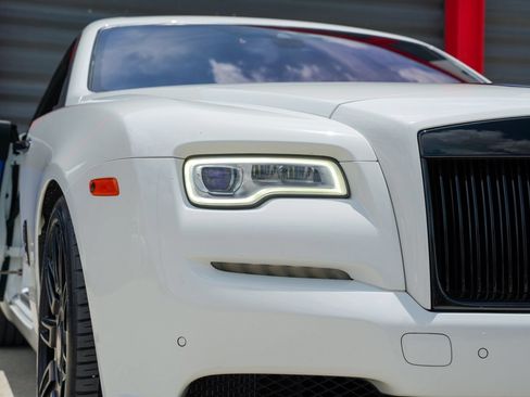 Used 2019 Rolls-Royce Wraith RWD image 7