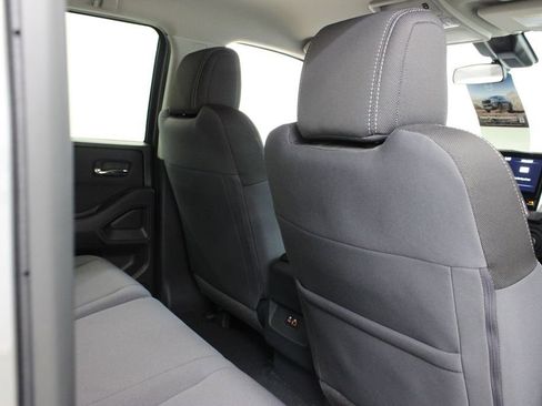 New 2026 Nissan Frontier SV w/ Tow Package AWD/4WD image 19