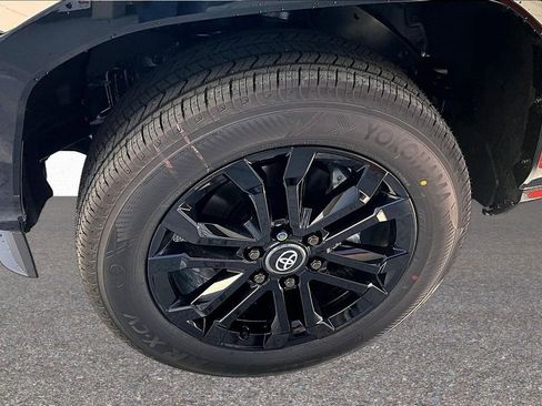 New 2026 Toyota 4Runner 4WD image 8