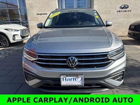 Used 2024 Volkswagen Tiguan S image 2