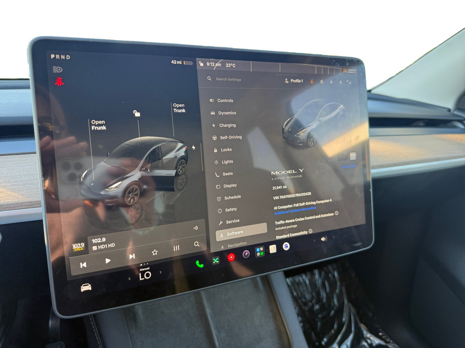 Used 2024 Tesla Model Y Long Range RWD image 11