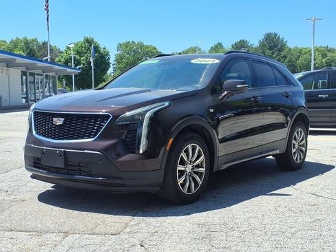 Used 2021 Cadillac XT4 Sport w/ Sun And Sound Package AWD/4WD image 3