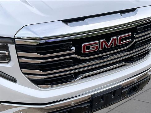 Certified 2024 GMC Sierra 1500 SLT AWD/4WD image 28