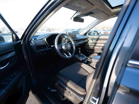 Used 2023 Honda CR-V EX image 8