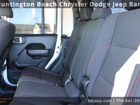 Used 2023 Jeep Gladiator Rubicon image 34