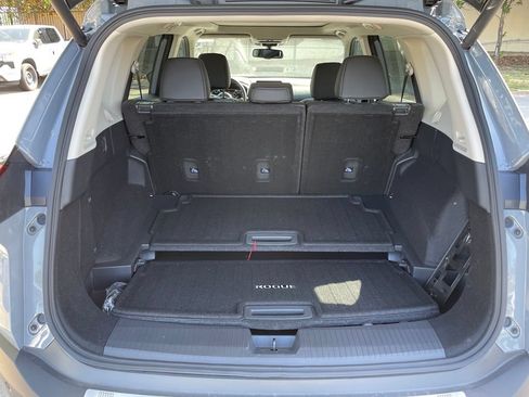 Used 2023 Nissan Rogue SL FWD image 7