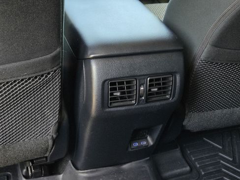 Used 2024 Toyota 4Runner SR5 AWD/4WD image 27