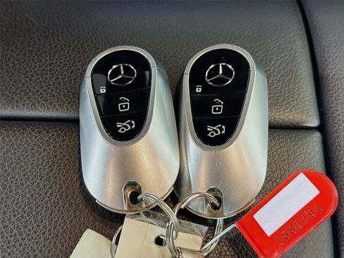 Used 2023 Mercedes-Benz S 500 4MATIC w/ AMG Line image 22