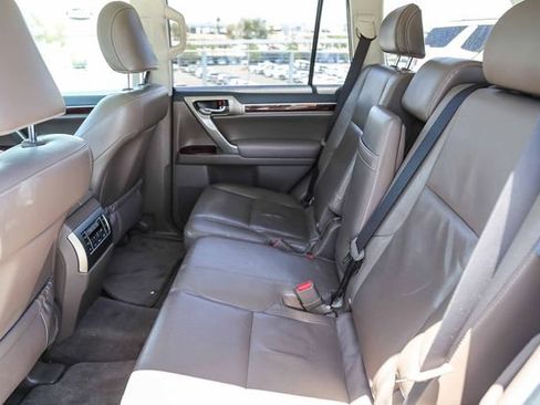Used 2016 Lexus GX 460 w/ Premium Package AWD/4WD image 14