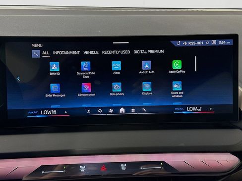 Used 2025 BMW X3 xDrive30i w/ Premium Package image 14