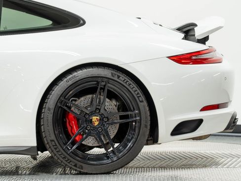 Used 2018 Porsche 911 Carrera 4S AWD/4WD image 11