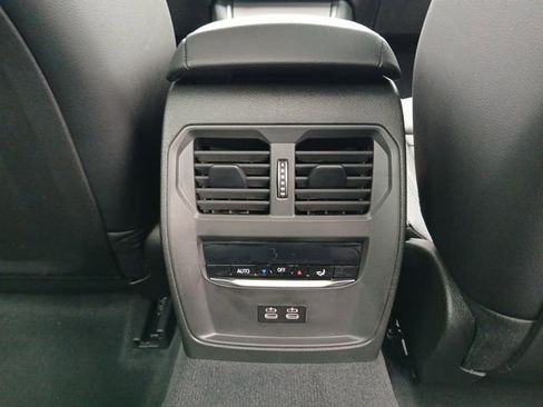 New 2026 BMW 330i Sedan image 15