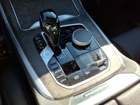 Used 2020 BMW X7 xDrive40i w/ Cold Weather Package image 35