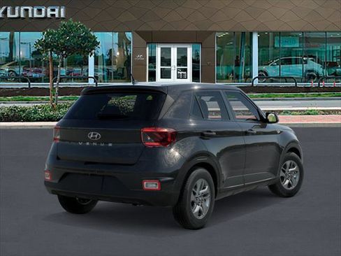 New 2026 Hyundai Venue SE image 4
