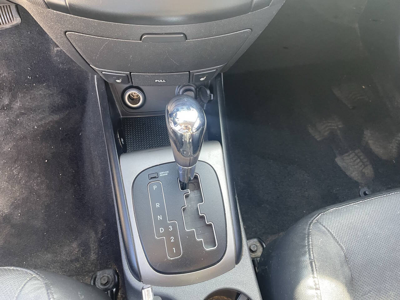 Used 2011 Hyundai Elantra FWD image 12