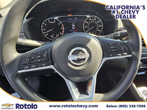 Used 2023 Nissan Altima 2.5 SV FWD image 23