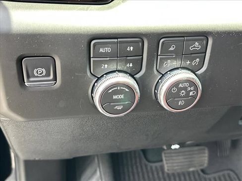 New 2026 GMC Sierra 2500 Denali Ultimate AWD/4WD image 31