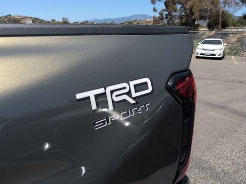 Used 2024 Toyota Tacoma TRD Sport w/ TRD Sport Upgrade Package RWD image 10