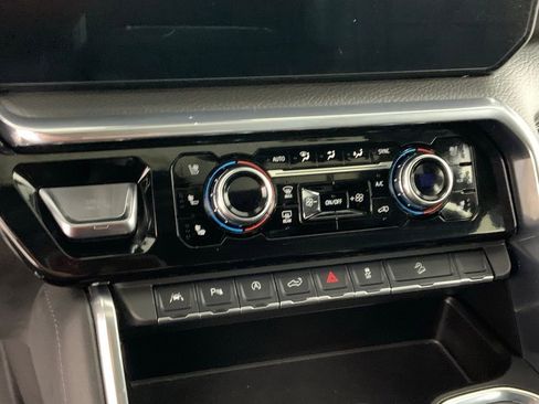 Used 2025 GMC Sierra 1500 Denali w/ Denali Reserve Package image 30