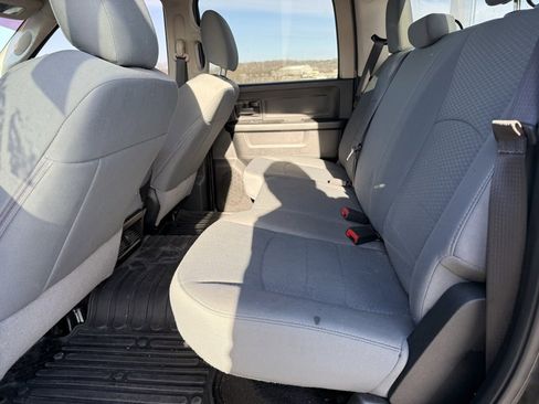 Used 2018 RAM 1500 Express w/ Wheel & Sound Group image 9