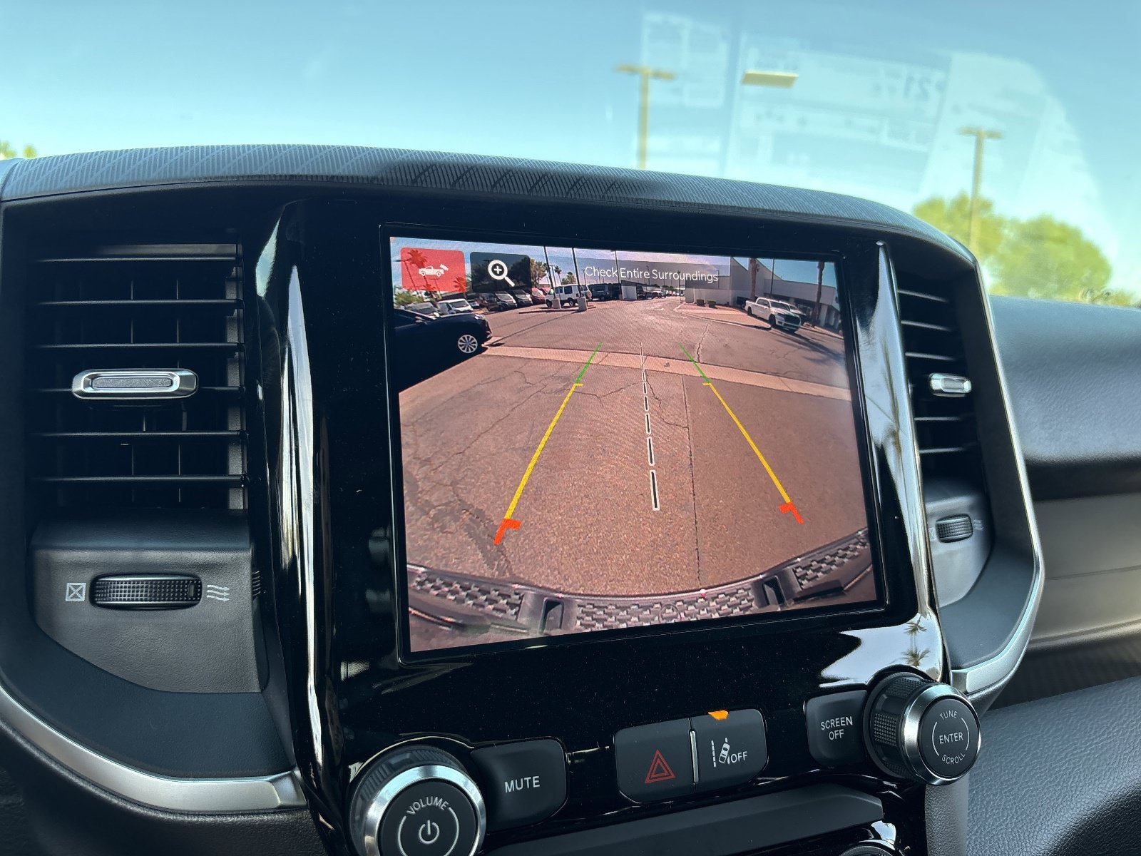 New 2026 RAM 1500 Express AWD/4WD image 22