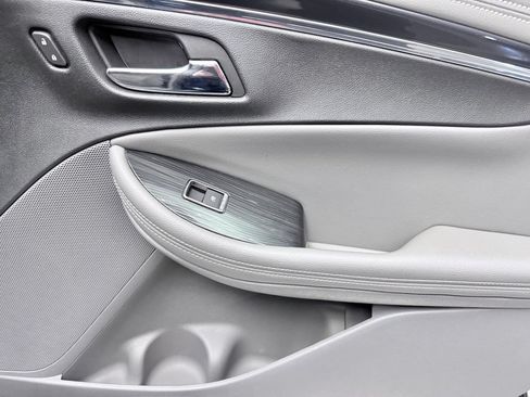 Used 2017 Chevrolet Impala LT w/ Leather Package FWD image 16