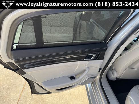 Used 2017 Porsche Panamera Turbo image 15