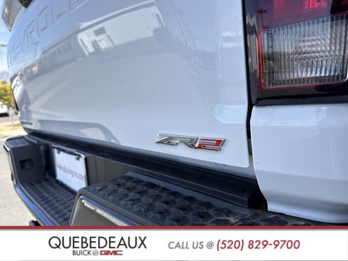Used 2024 Chevrolet Colorado ZR2 w/ Technology Package image 15
