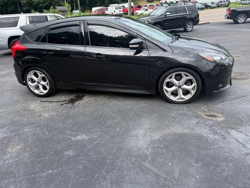 Used 2014 Ford Focus ST w/ Equipment Group 202A FWD image 13